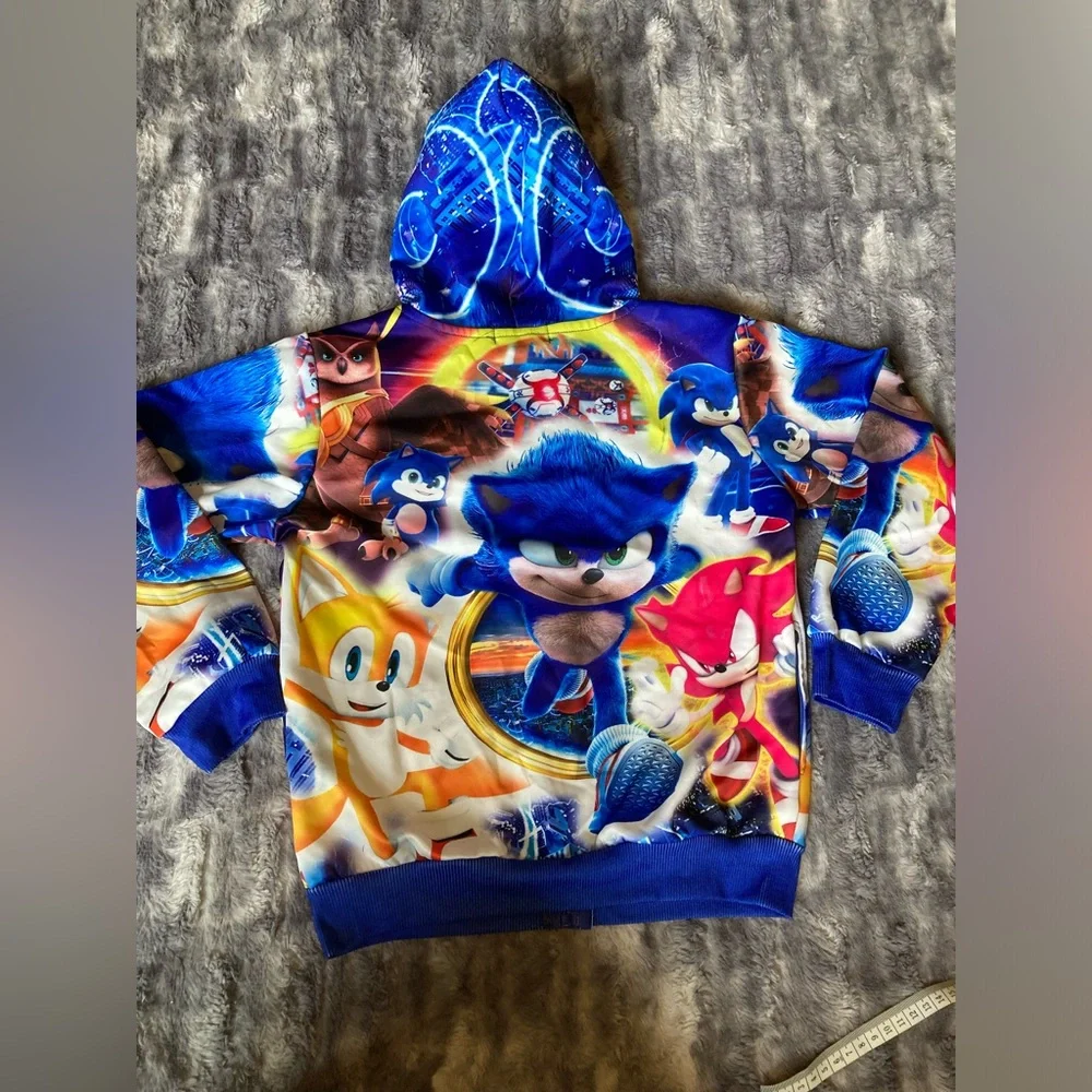 Thombase, size 120, fits my child like a 7-8, Sonic the Hedgehog hooded zipup